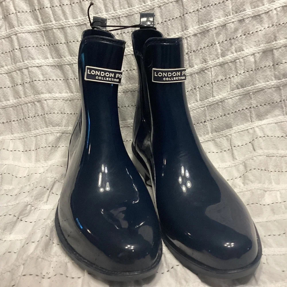 London Fog Navy Blue Glossy Chelsea Rain Boots Ankle Waterproof Womens 8